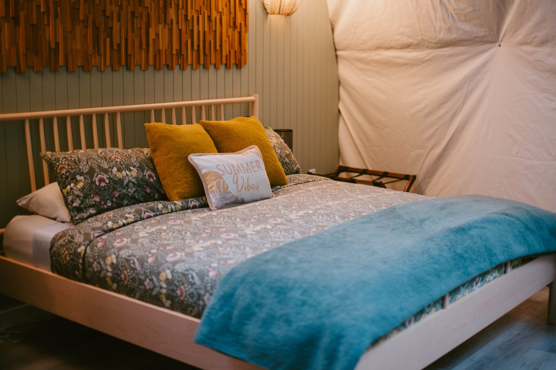 Mossy Log Dome King Sized Bed